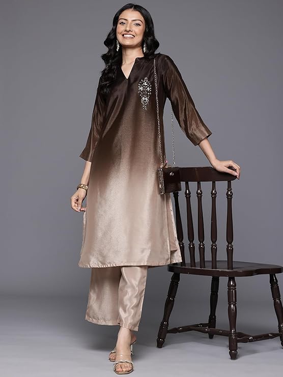 Varanga Women's Silk Blend Solid Regular Kurta – Elegant, Comfortable & Timeless Ethnic Wear